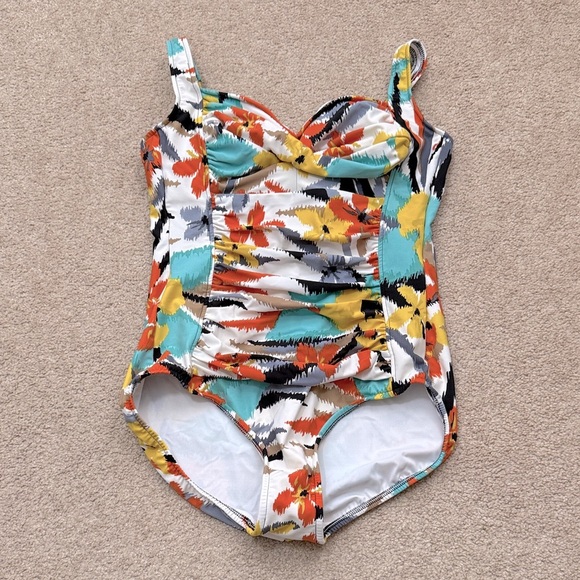 Miraclesuit Sweetheart Neck Wireless Tropical Floral One Piece Swimsuit Size 14 - Picture 1 of 9